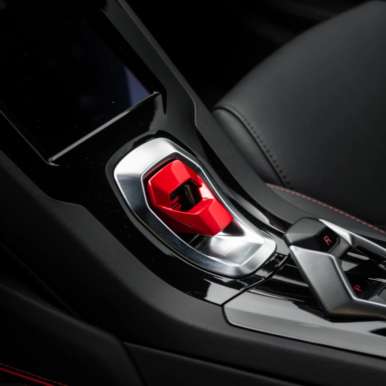 Détails intérieurs Lamborghini Huracán EVO, finitions soignées et esprit racing. Exigence Rent Cars.