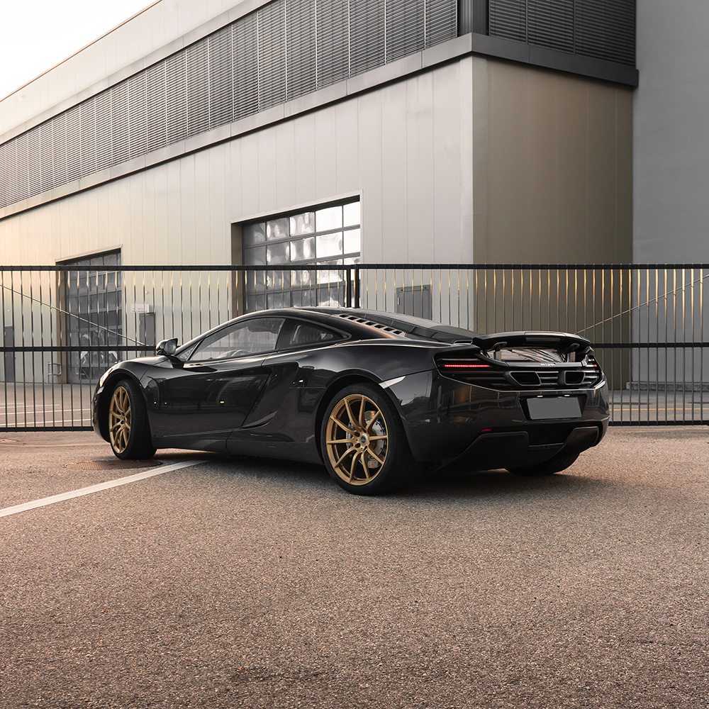 McLaren MP4-12C