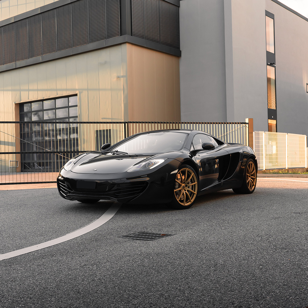 Location McLaren MP4-12C